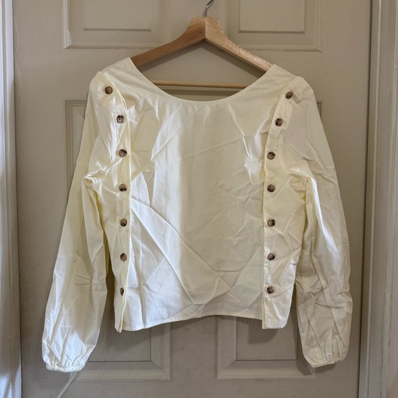 Vetta Capsule Convertible Blouse Sleeveless Top - Picture 4 of 6